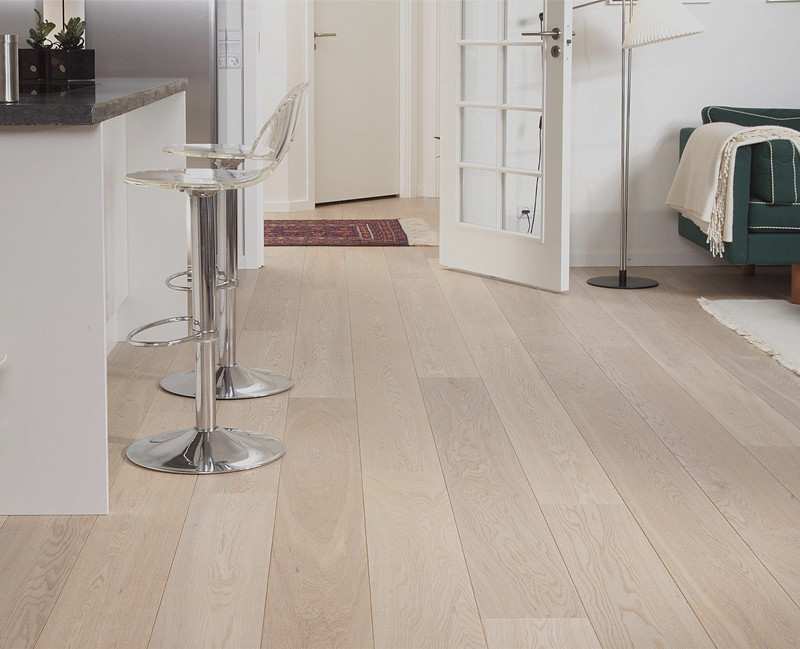 Elegant White Oak - Lux Flooring