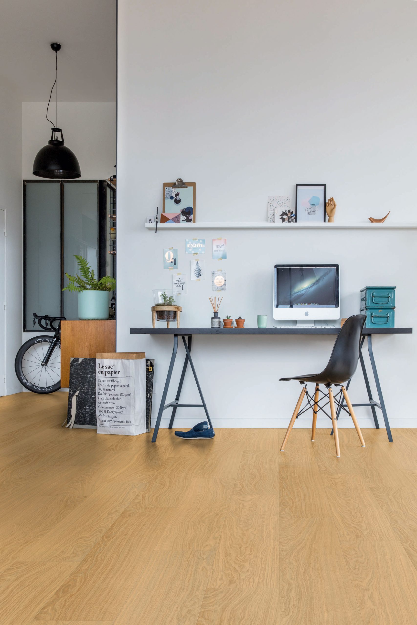 Quick-Step Bloom Pure Oak Honey hybrid room