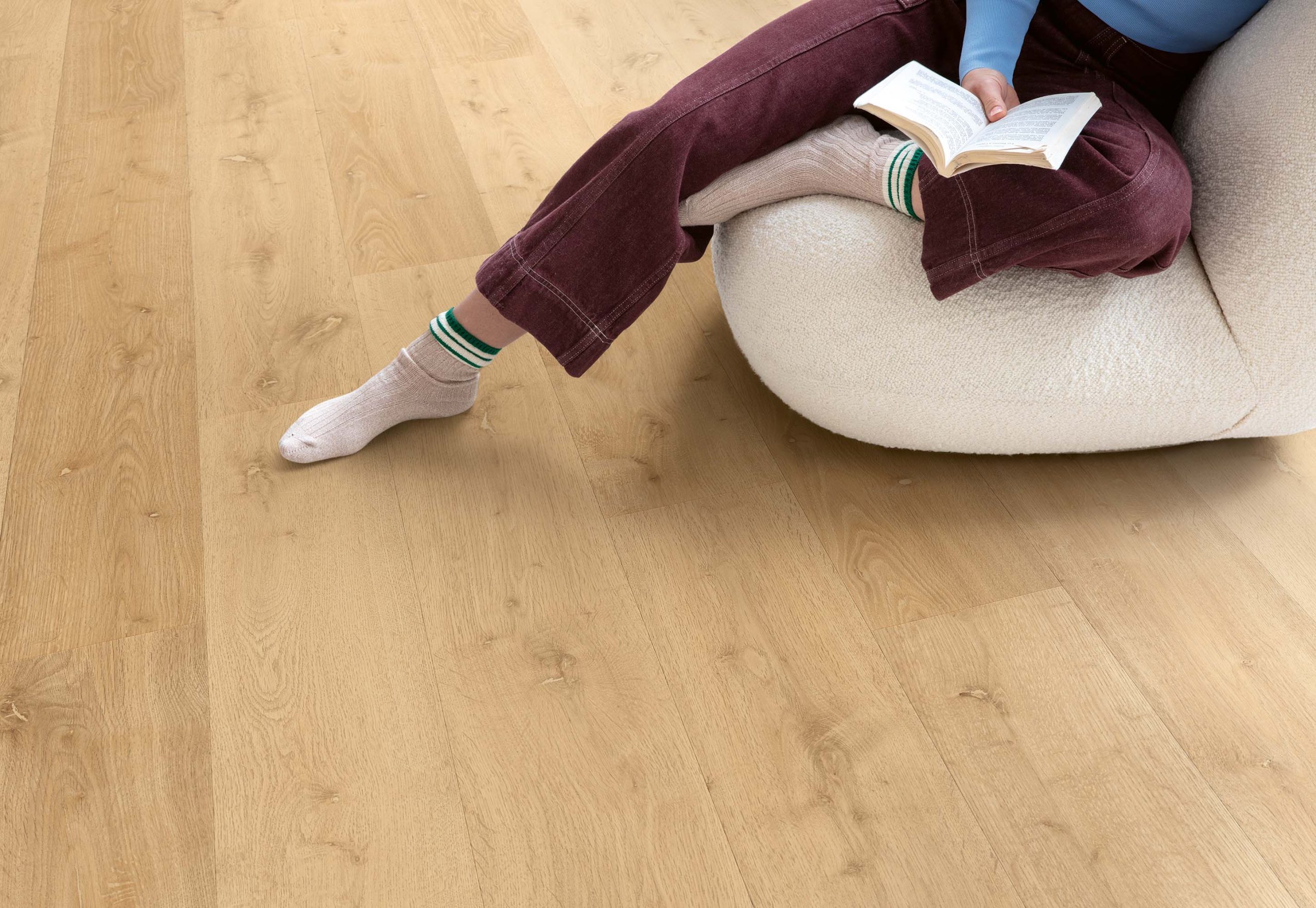 Quick-Step Bloom Elegant Oak Natural hybrid room