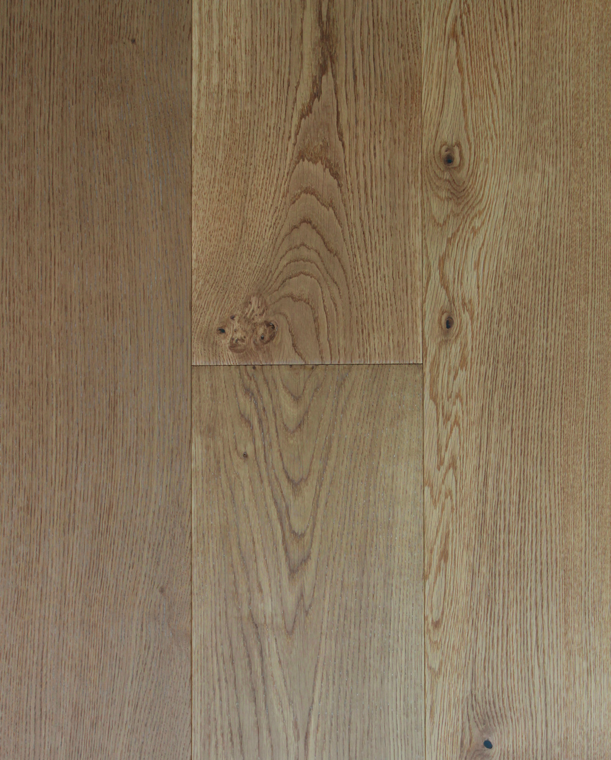 Swish Oak Wideboard Country Caramel Oak swatch