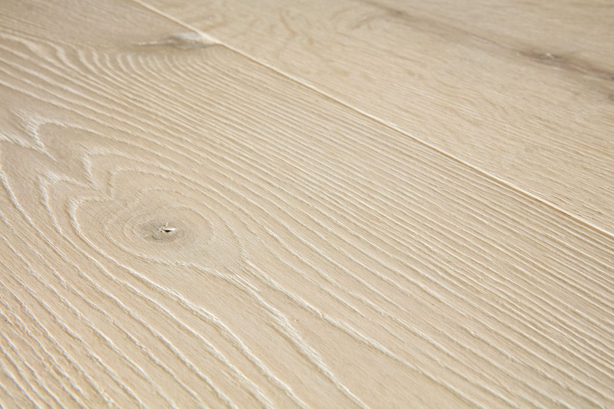 Quick-Step Massimo Frozen room